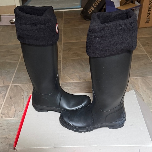 Hunter Black Women's Winter & Rain Boots - Picture 2 of 9